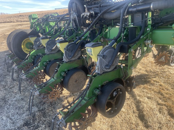 2008 John Deere 1770NT CCS Planter