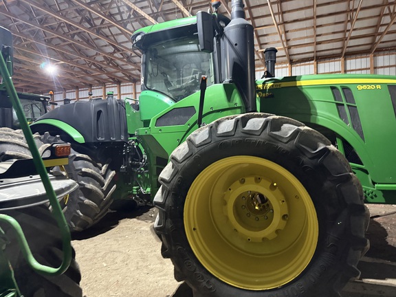 2018 John Deere 9620R Tractor 4WD