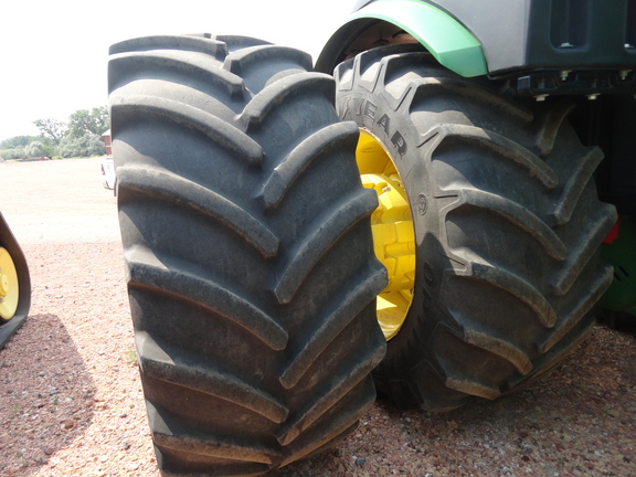 2018 John Deere 9620R Tractor 4WD