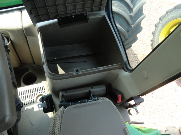 2018 John Deere 9620R Tractor 4WD