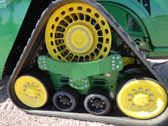 2023 John Deere 9RX 590 Tractor Rubber Track