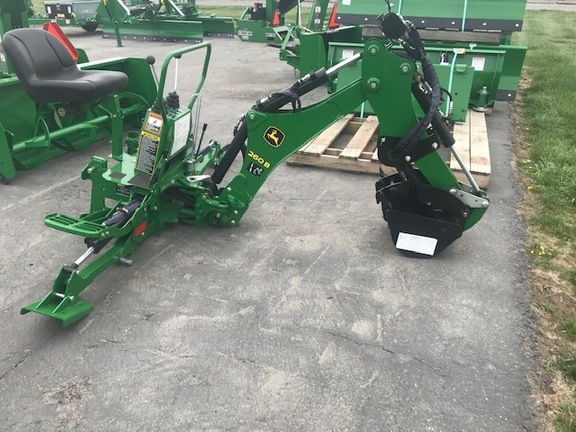 2019 John Deere 260B Misc