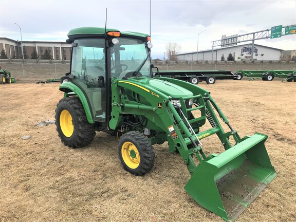 2023 John Deere 3046R Tractor Compact