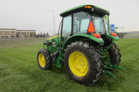 2023 John Deere 5090E Tractor