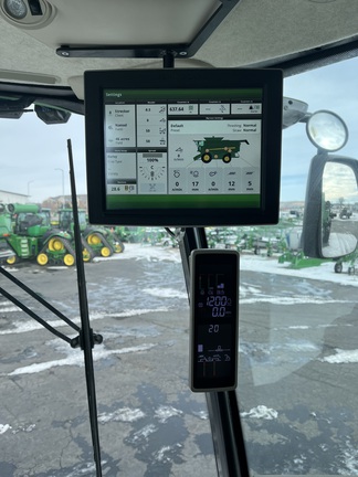 2023 John Deere S780 Combine