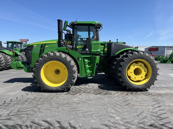 2023 John Deere 9R 590 Tractor 4WD