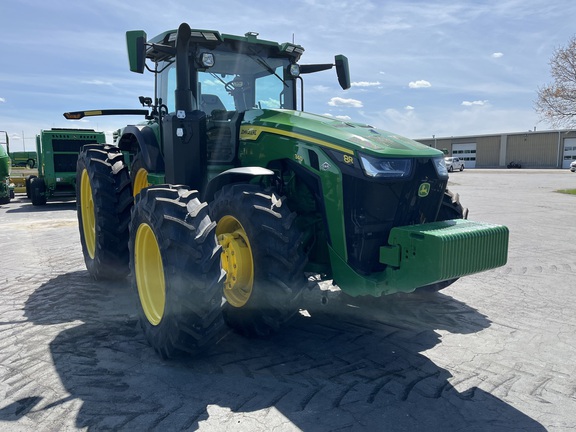 2023 John Deere 8R 340 Tractor