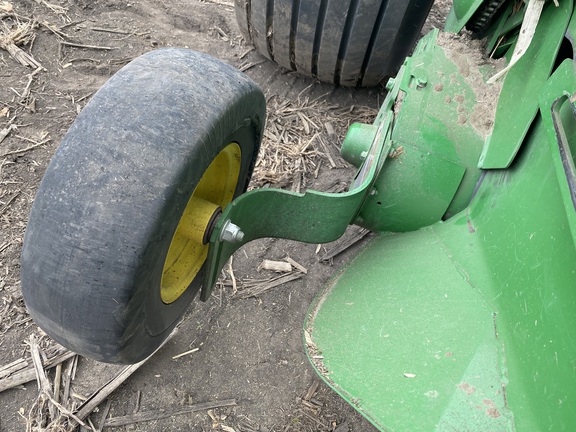 2023 John Deere 560M Baler/Round