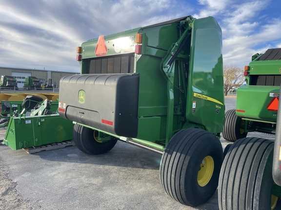 2023 John Deere 560M Baler/Round