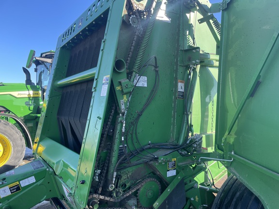 2022 John Deere 560M Baler/Round