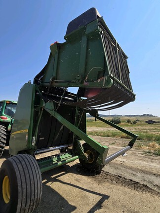 2018 John Deere 560M Baler/Round