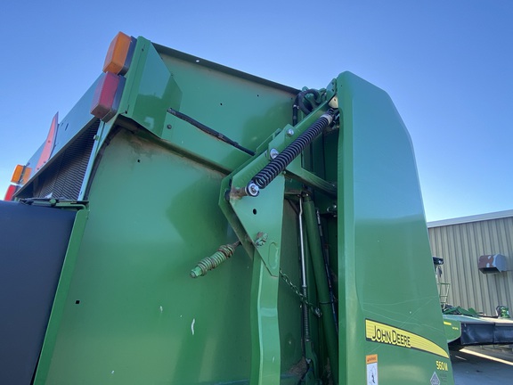 2018 John Deere 560M Baler/Round