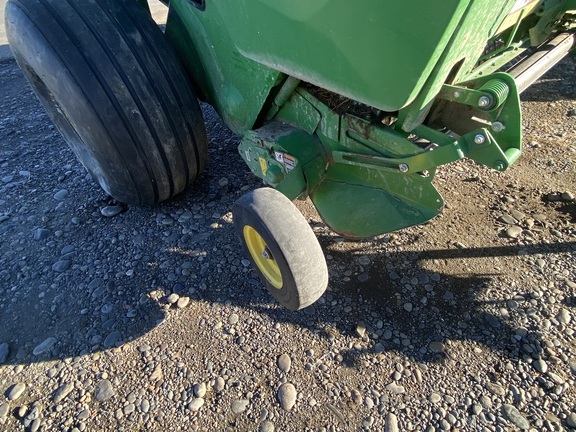 2018 John Deere 560M Baler/Round