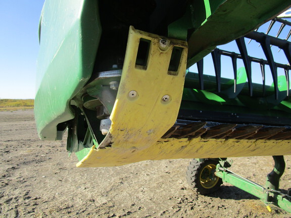 2022 John Deere HD40R Header Combine