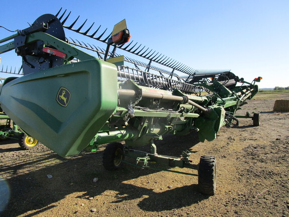 2022 John Deere HD40R Header Combine