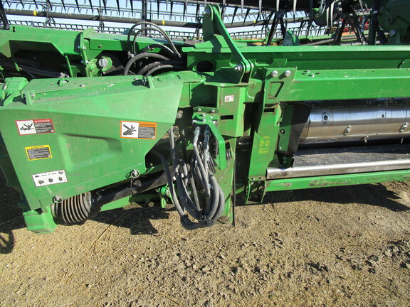 2022 John Deere HD40R Header Combine