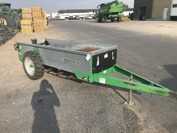 2007 Frontier MS1105G Manure Spreader