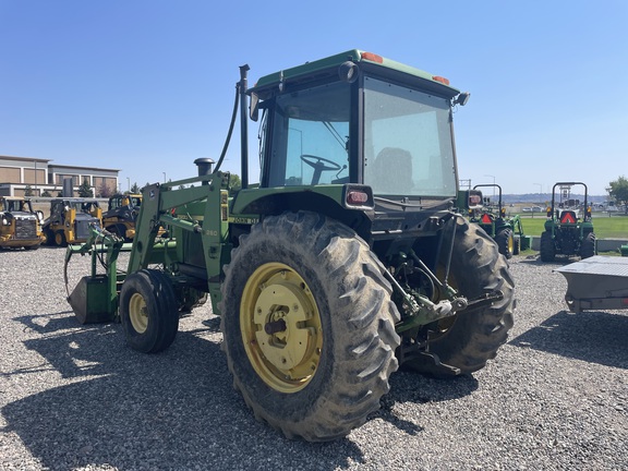 John Deere 2950 Tractor