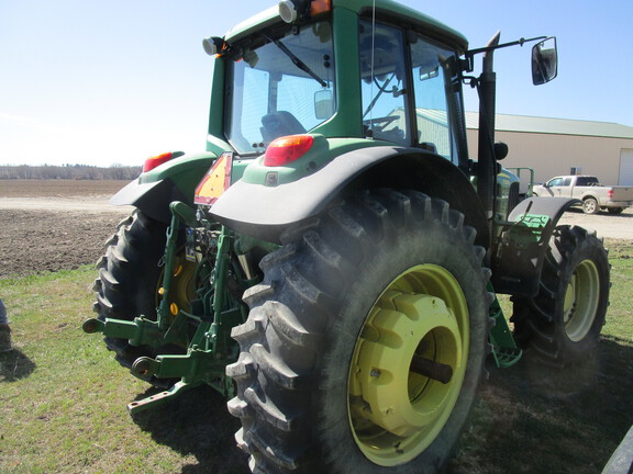 2008 John Deere 7330 Premium Tractor