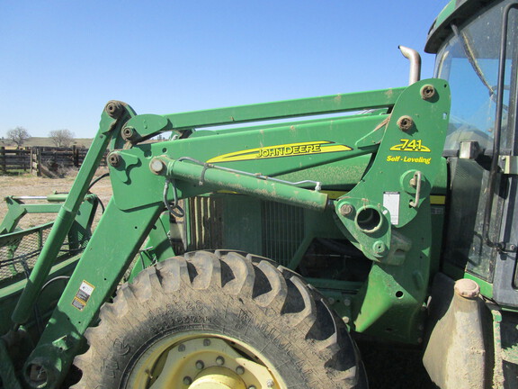 2008 John Deere 7330 Premium Tractor