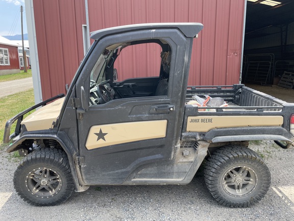 2022 John Deere XUV 835M ATV