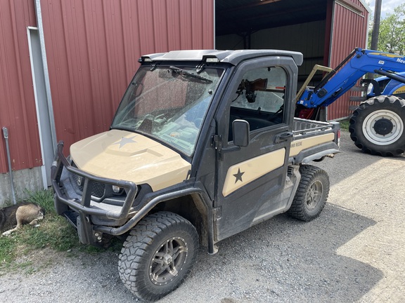 2022 John Deere XUV 835M ATV