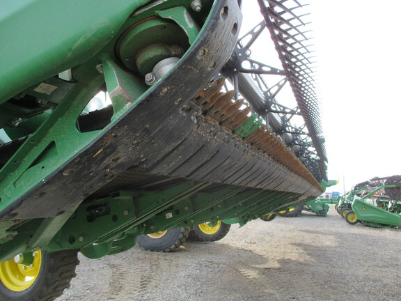 2024 John Deere HD50F Header Combine