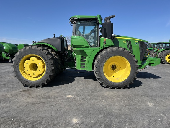 2023 John Deere 9R 590 Tractor 4WD