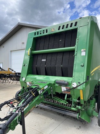 2019 John Deere 560M Baler/Round