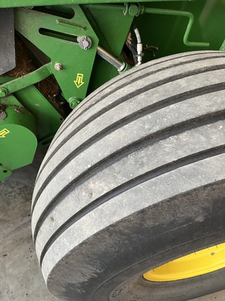 2019 John Deere 560M Baler/Round