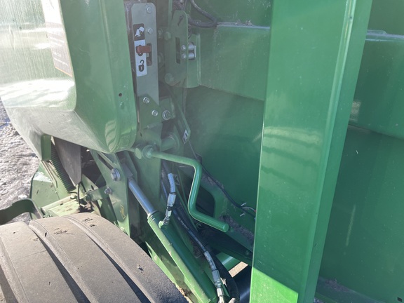 2019 John Deere 560M Baler/Round