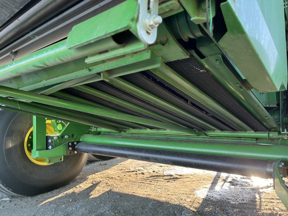 2019 John Deere 560M Baler/Round