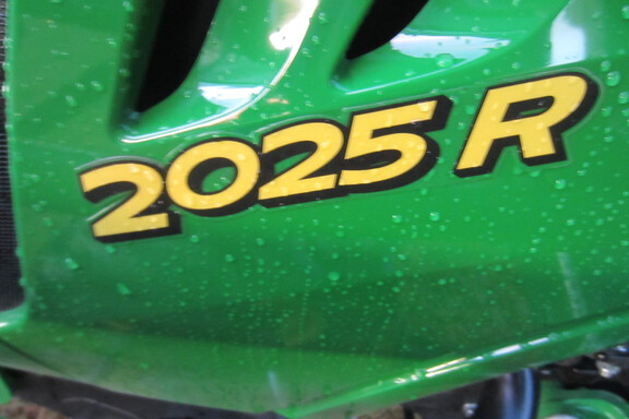 2024 John Deere 2025R Tractor Compact