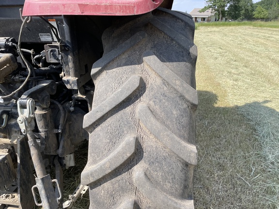 2016 Case IH Maxxum 125 CVT T4B Tractor