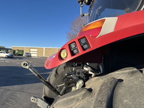 2016 Case IH Maxxum 125 CVT T4B Tractor