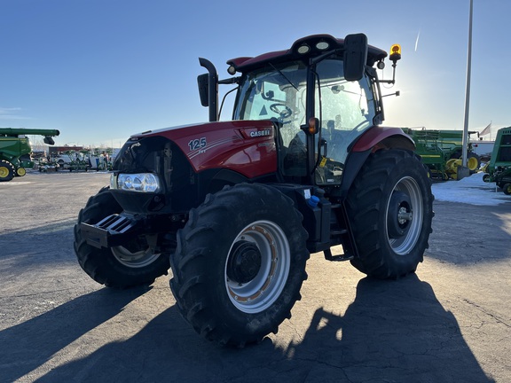 2016 Case IH Maxxum 125 CVT T4B Tractor