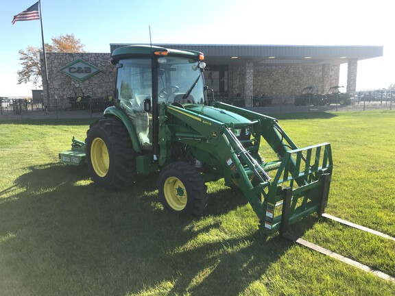 2021 John Deere 4066R Tractor Compact