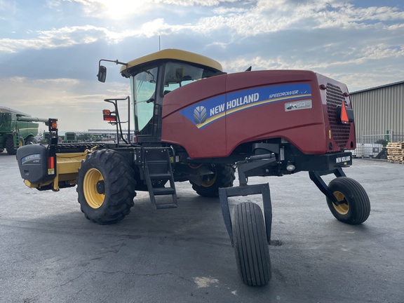 2015 New Holland Speedrower 160 Windrower