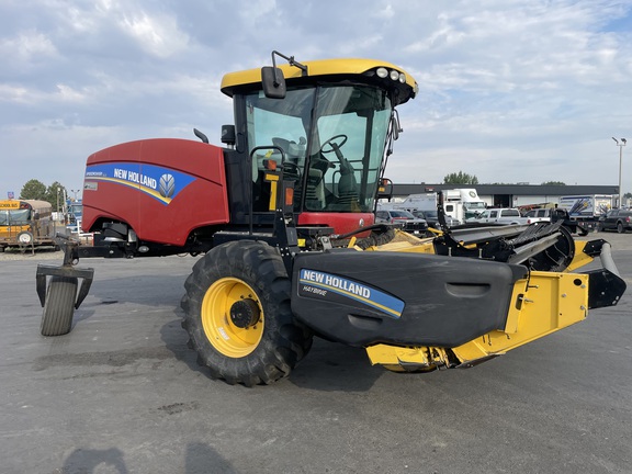 2015 New Holland Speedrower 160 Windrower