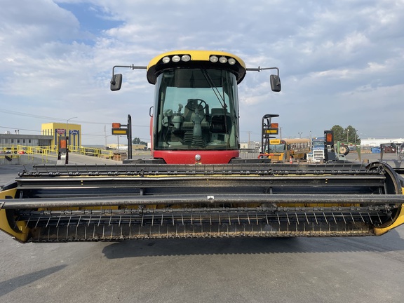 2015 New Holland Speedrower 160 Windrower