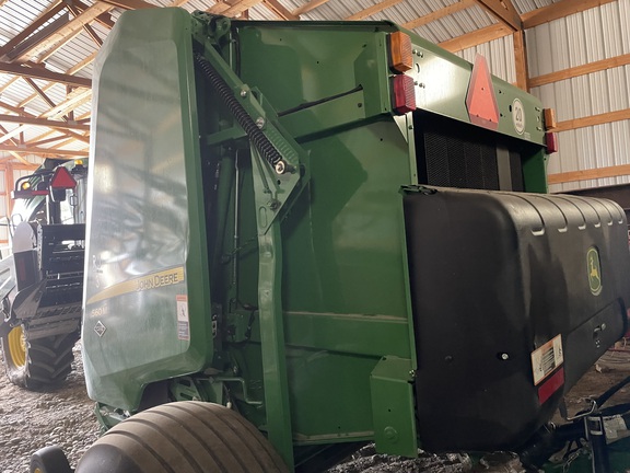 2023 John Deere 560M Baler/Round