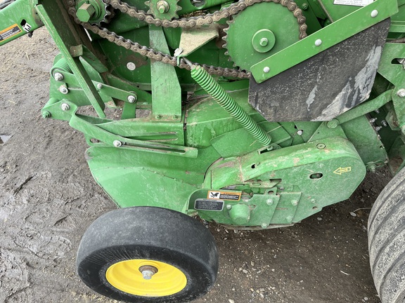 2018 John Deere 560M Baler/Round