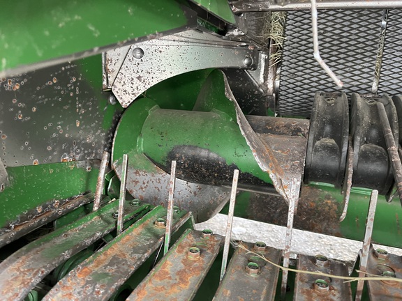 2018 John Deere 560M Baler/Round