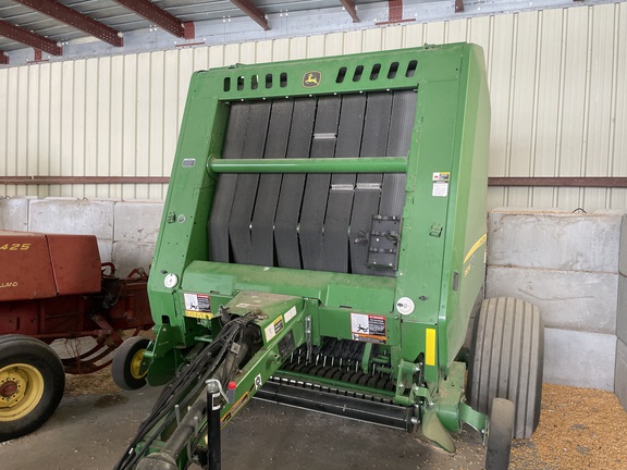 2022 John Deere 560M Baler/Round