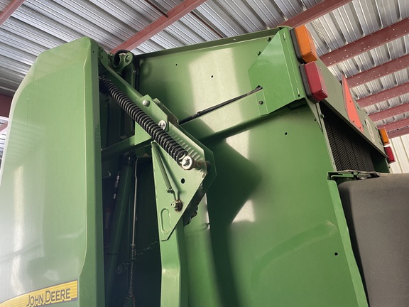 2022 John Deere 560M Baler/Round