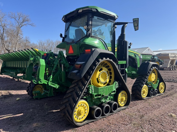 2022 John Deere 8RX 370 Tractor Rubber Track