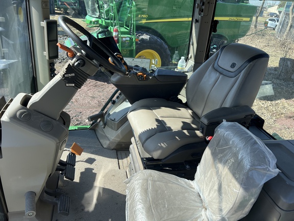 2022 John Deere 8RX 370 Tractor Rubber Track