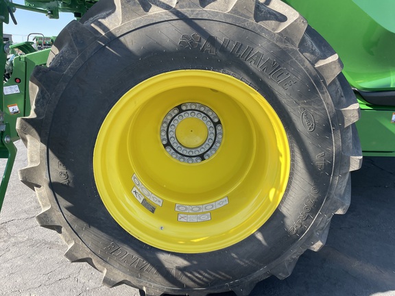 2024 John Deere X9 1000 Combine