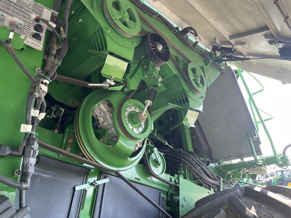 2024 John Deere X9 1000 Combine