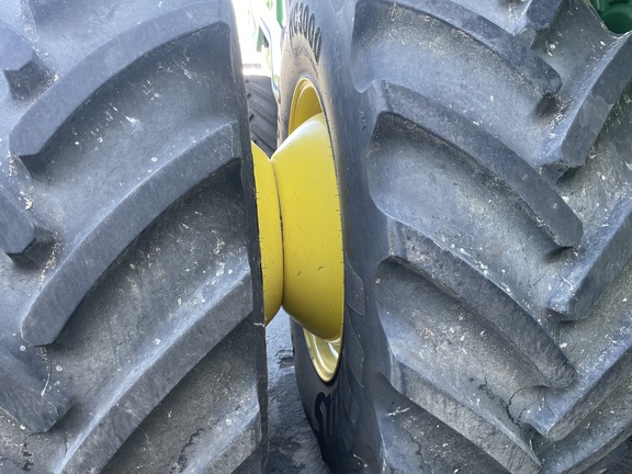 2024 John Deere X9 1000 Combine